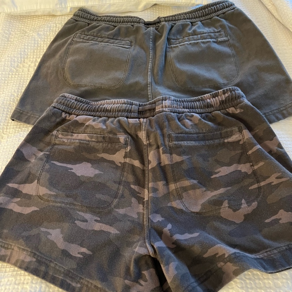 Athleta Farallon Shorts in Olive and Camo size 10